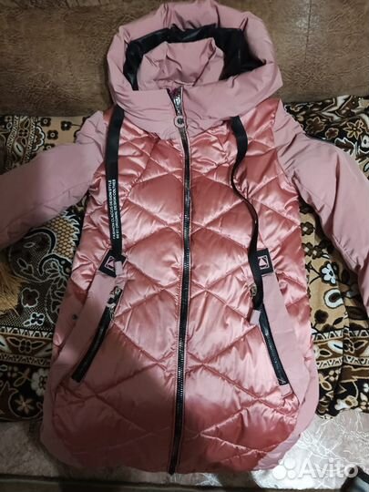 Пуховик женский 42 44
