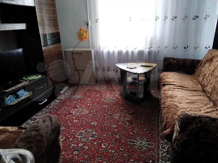 2-к. квартира, 40 м², 1/1 эт.