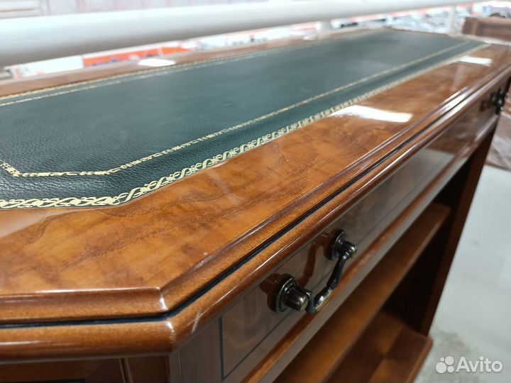 Тумба (Испания). Б.у. Этот товар в Екатеринбурге