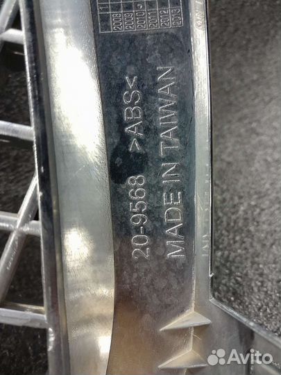 Решетка радиатора toyota land cruiser 200