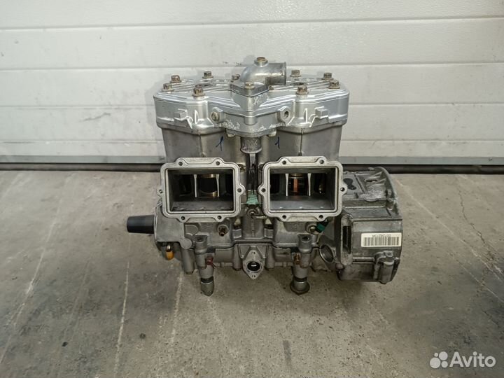 Двигатель на снегоход Rotax 593