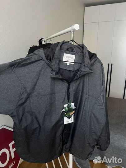 Сноубордическая куртка