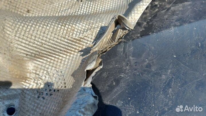 Теплоизоляция Bmw X5 E53 3.0D M57 2003