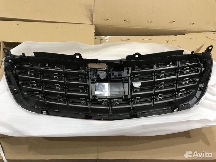 Решетка радиатора на 222 (под дистроник)