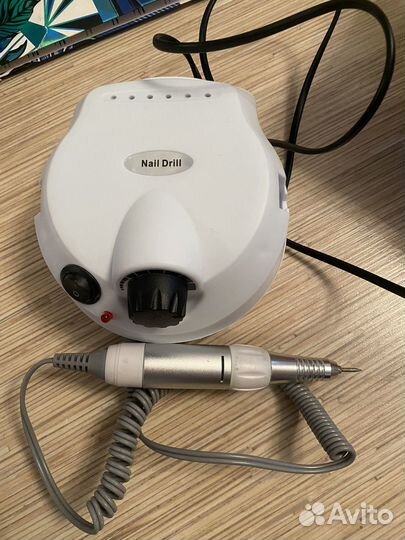 Машинка для маникюра и педикюра