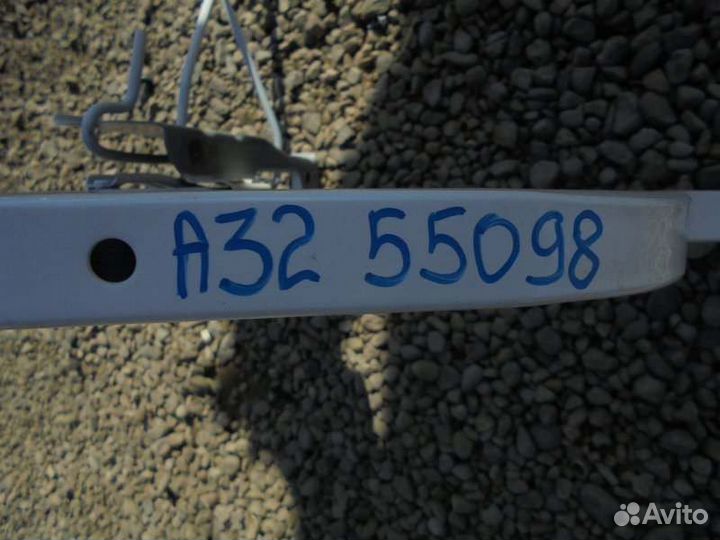 Крепление багажника Nissan Cefiro A32 VQ20DE