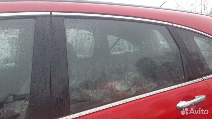 Стекло двери заднее левое Honda CR-V 3