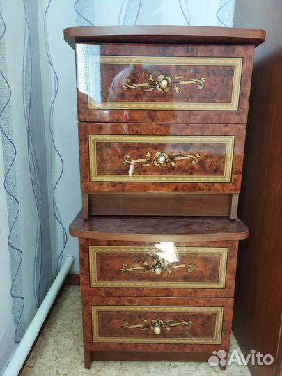 Спальный гарнитур