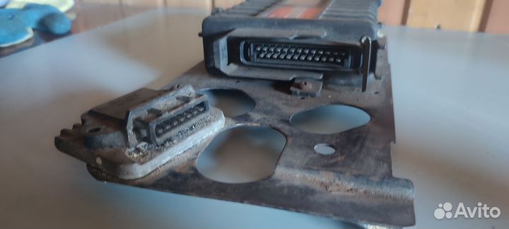 Эбу двигателя Passat b3