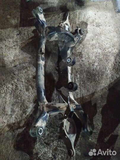 Задняя балка (Volvo XC60 I)