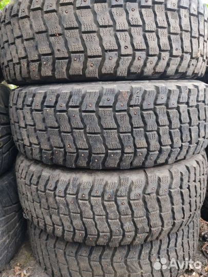 Arctic Trucks AT405 185/65 R14 86T