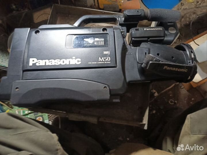 Видеокамера Panasonic nv-m50