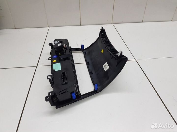 Блок управления климатом (Genesis G80 I)