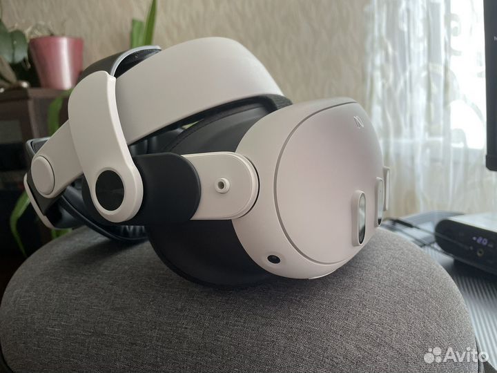 Oculus quest 3 + bobovr m3 pro + кейс + 2 доп.акб