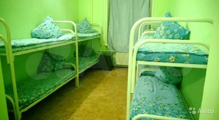 Комната 20 м² в > 9-к., 2/2 эт.
