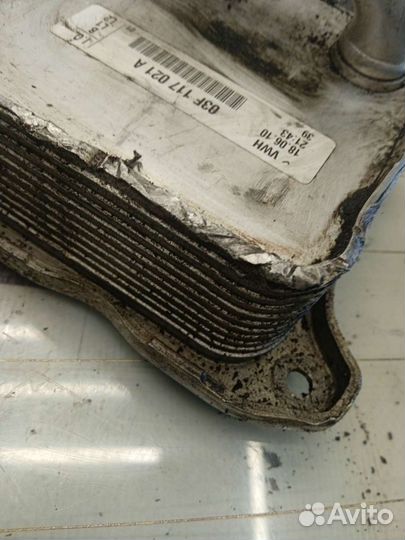 Радиатор масляный VW VAG Touran