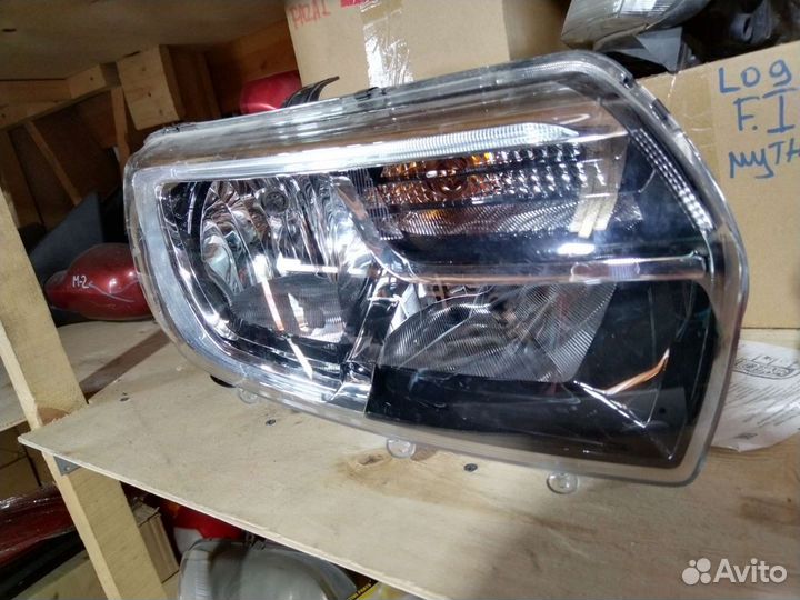 Фара правая Renault logan 2 2019г