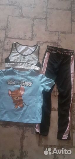 Продам вещи на девочку рост 146