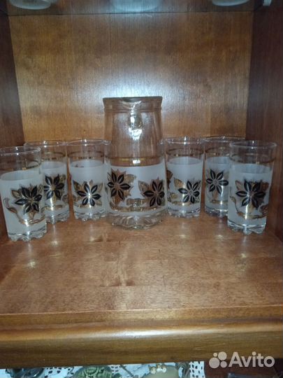 Набор кувшин и стаканы