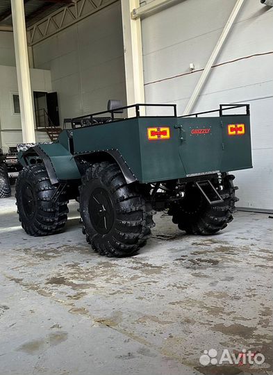 Вездеход переломка Grizzly (Снегоболотоход)