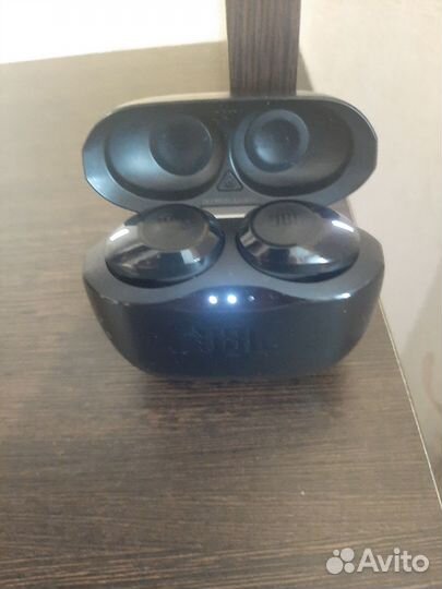 Беспроводные наушники JBL Tune 125 tws