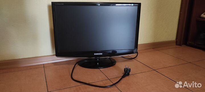 Монитор Samsung model 2233SN