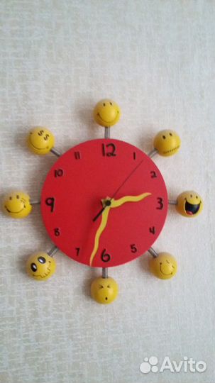 Часы настенные электронные