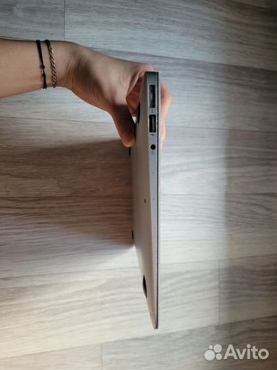 Apple MacBook Air 11 2014