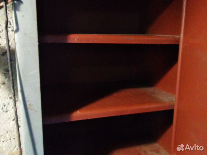 Сейф металлический