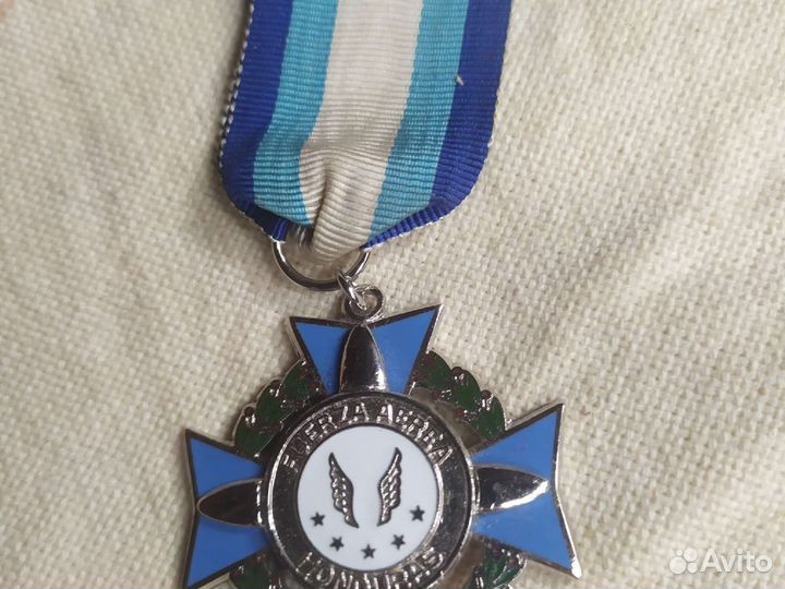 Гондурас крест заслуг