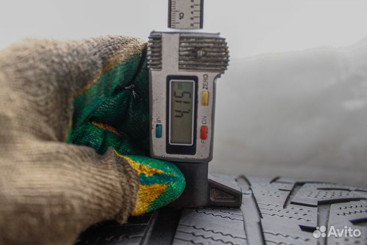 Hankook Winter I'Cept Evo2 W320 245/40 R19 и 275/35 R19 98V