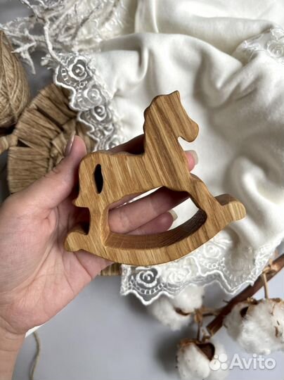 Деревянная лошадка