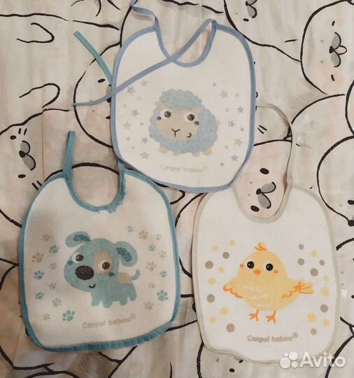 Ложки и нагрудники для кормления