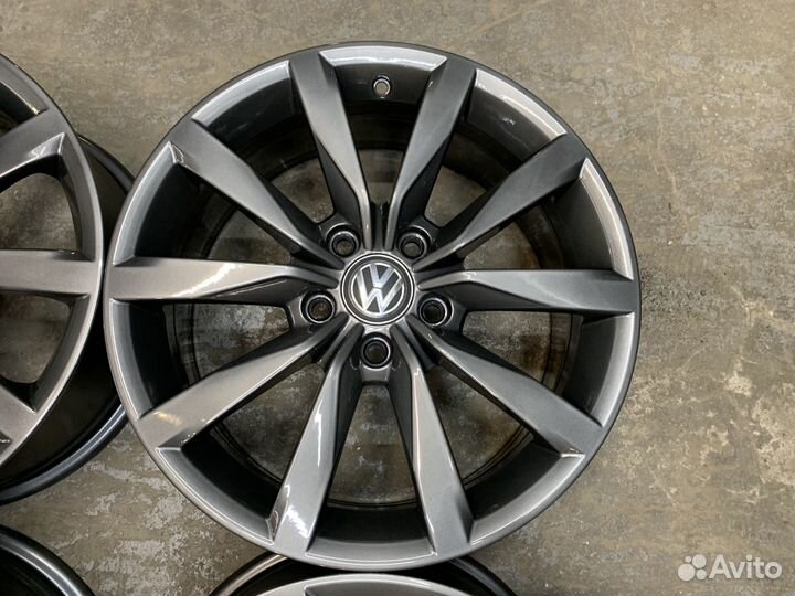 Оригинальные диски на Golf 7 R17 dijon