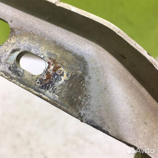 Петля капота левая Фольксваген Поло