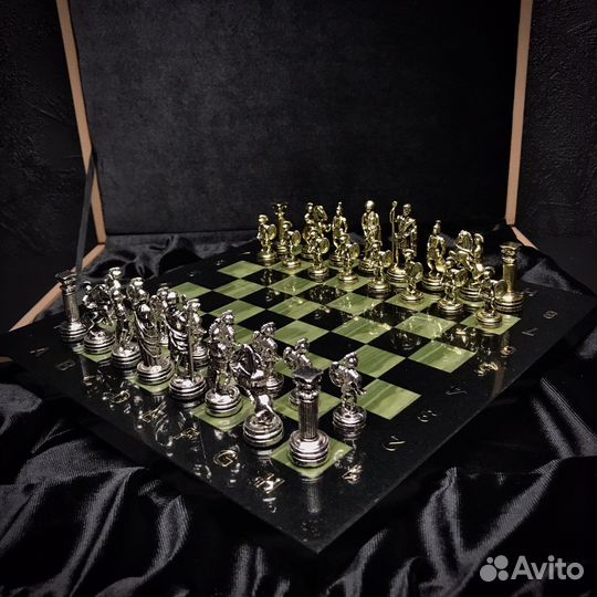 Шахматы (мрамор, металл) в подарочной коробке