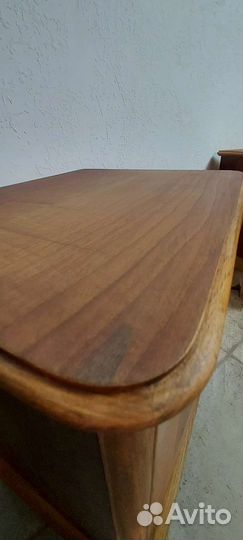 Тумба прикроватная