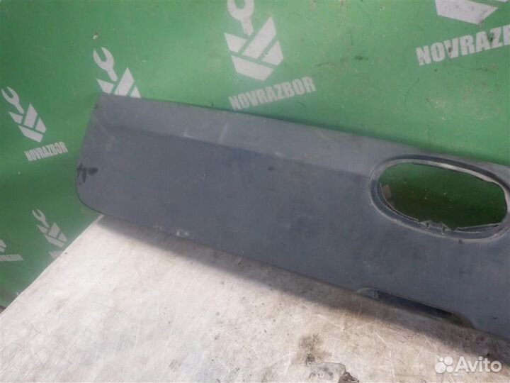 Накладка двери багажника Рено Кенгу Кангу