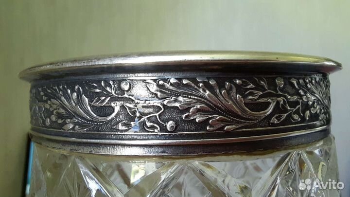 Хрустальная ваза с серебром