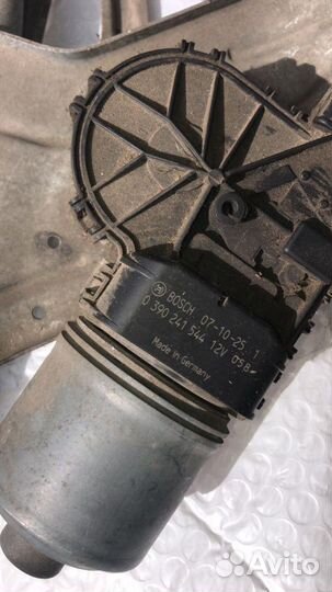 Трапеция стеклоочистителя мотор Logan 8200619512