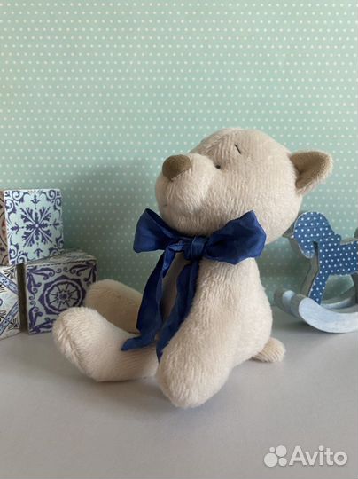 Плюшевый медведь для малыша
