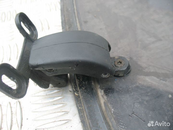 Стекло заднее глухое левое BMW E36 Compact