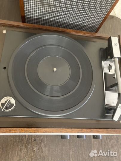 Проигрыватель винила россия-323