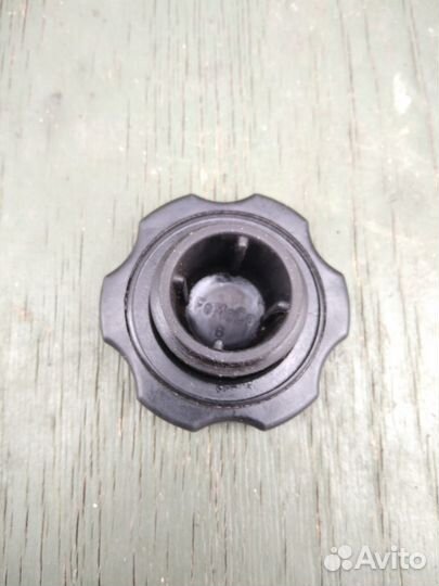 Mazda 3 1.6 пробка маслозаливной горловины