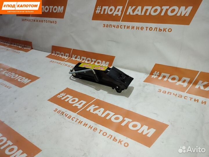 Домкрат Volkswagen Passat B6 2007 1K0011031C