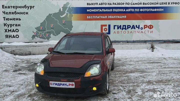 Стекло двери задней правой Ford Fiesta (Mk VI) 120