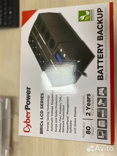 Источник бесперебойного питания CyberPower