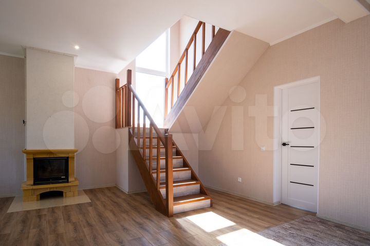 Дом 196 м² на участке 7 сот.