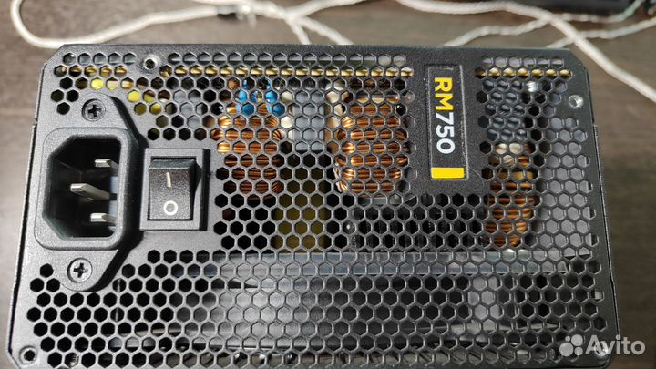 Corsair rm 750 gold