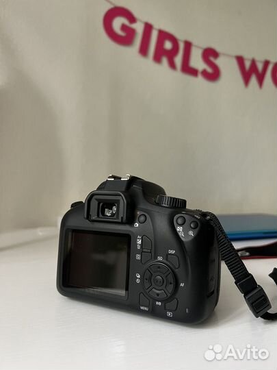 Зеркальный фотоаппарат canon